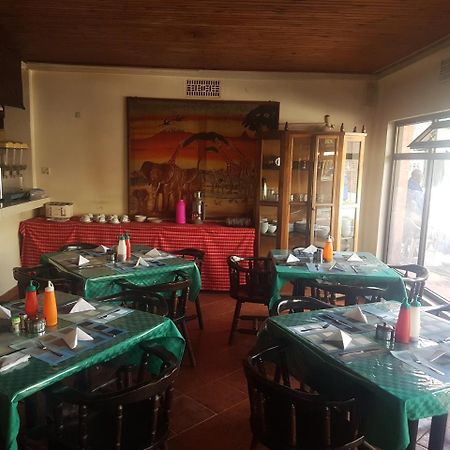 Center Inn Arusha Buitenkant foto